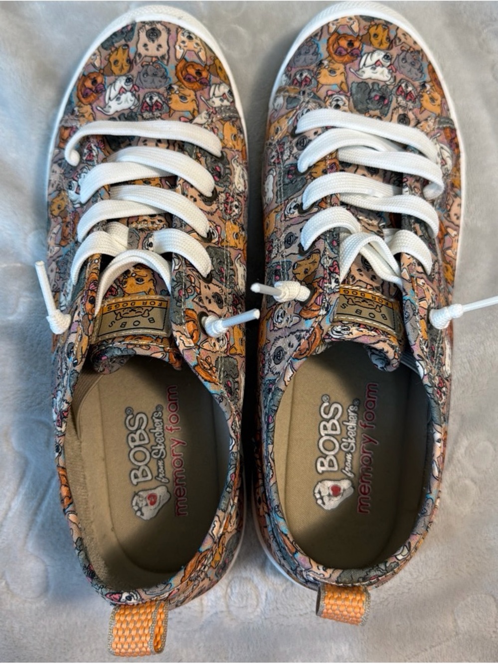 Casual Dog Print Lace-Up Sneakers in Multi-Tone - Picture 4 of 6